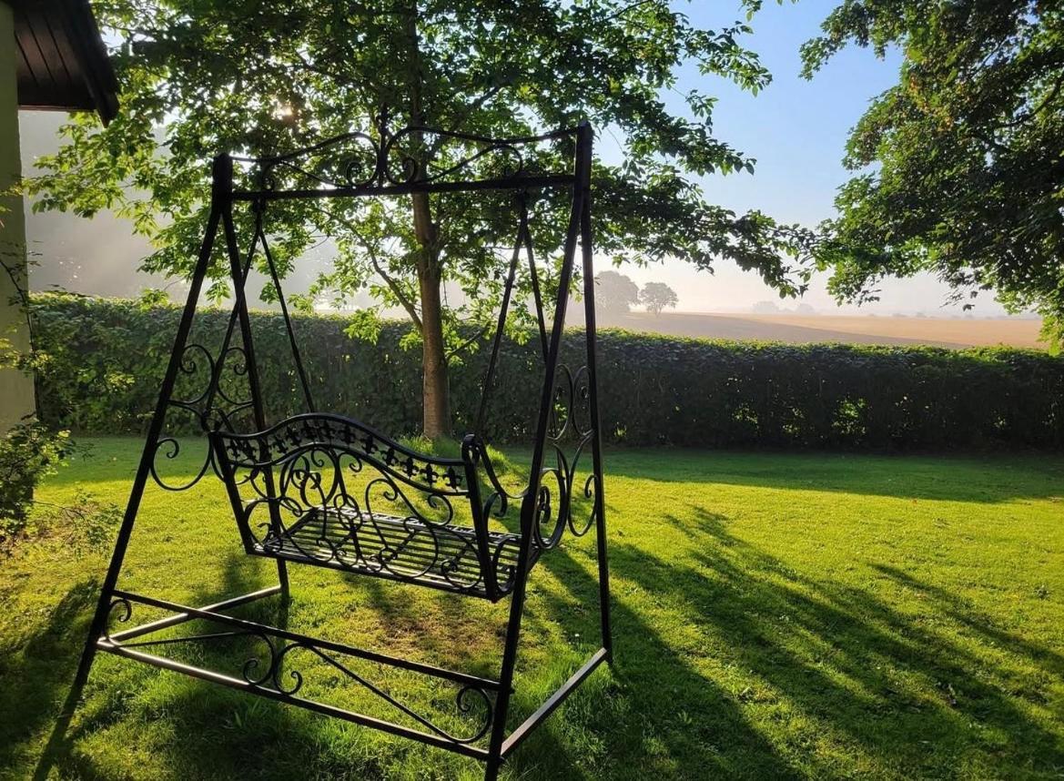 Aespoegarden Bed & Breakfast Klagstorp Экстерьер фото